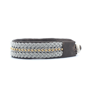 Maja with Gold Beads